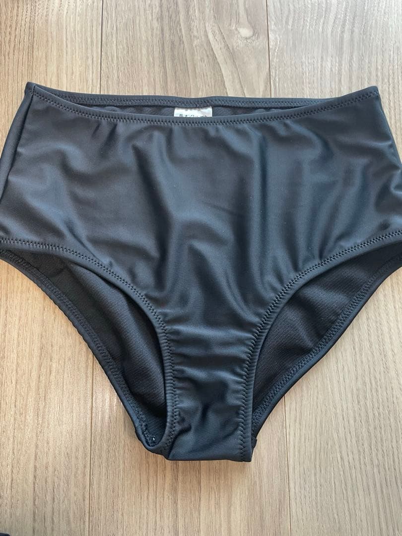 エニィシス　ティアード　水着　セットアップ