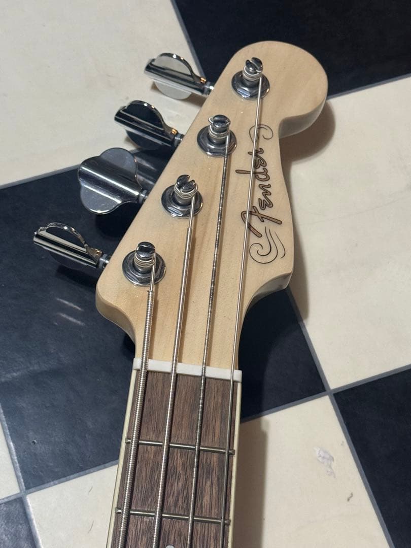 Y*i様 Fender フェンダーFullerton Precision Bas