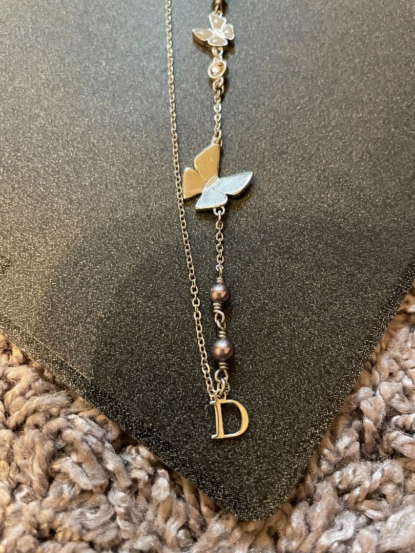 Dior☆レアデザイン！バタフライモチーフのアシメネックレス☆