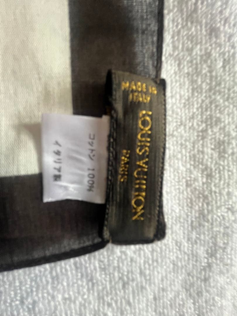 LOUIS VUITTON 幾何学模様 ハンカチ 約50cm