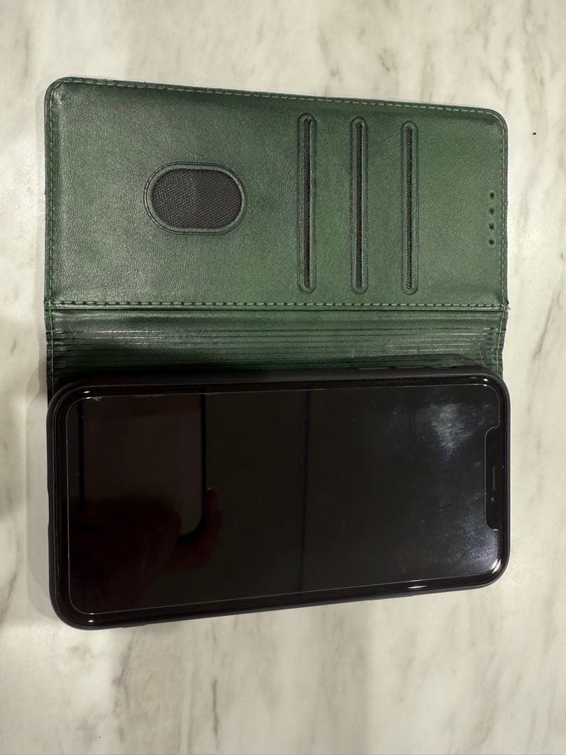 iPhone XR 64GB 中古　緑色のケース付