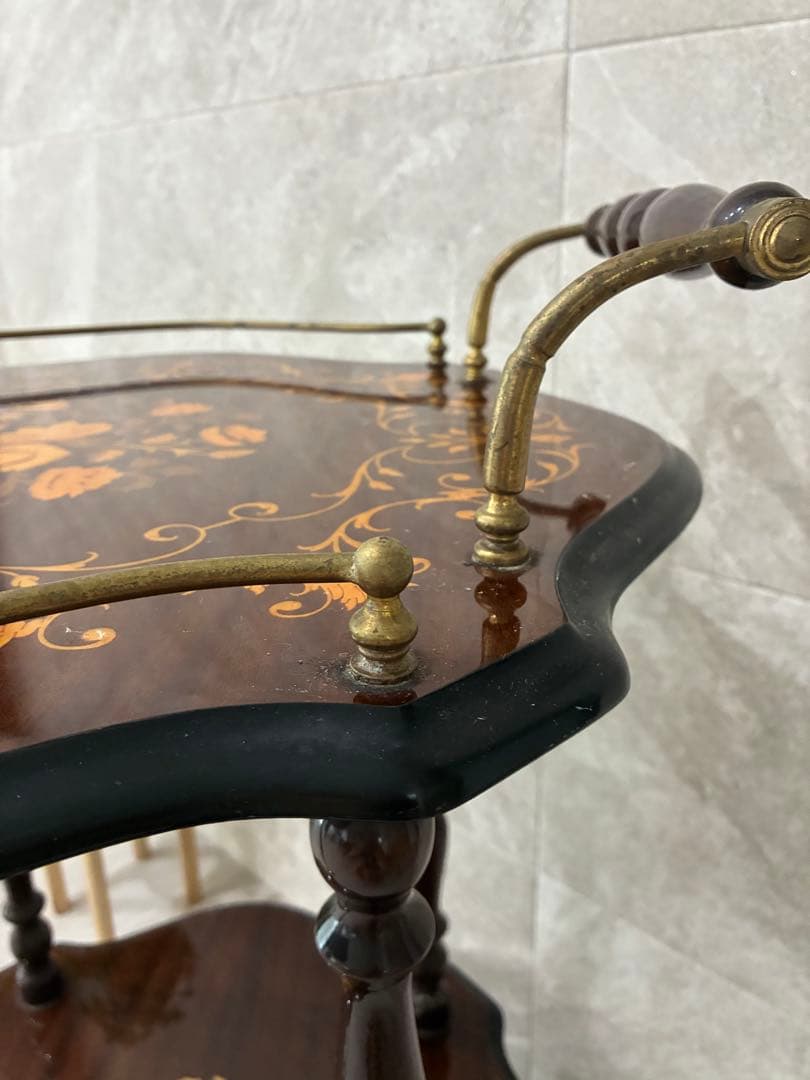 イタリア製　ワゴン　サイドテーブル　アンティーク家具　花代　ワイン置き