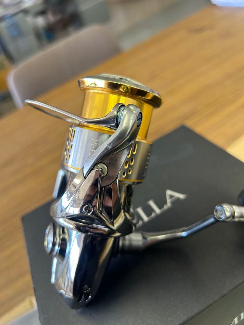 アキ❗️18ステラ3000MHG シマノ