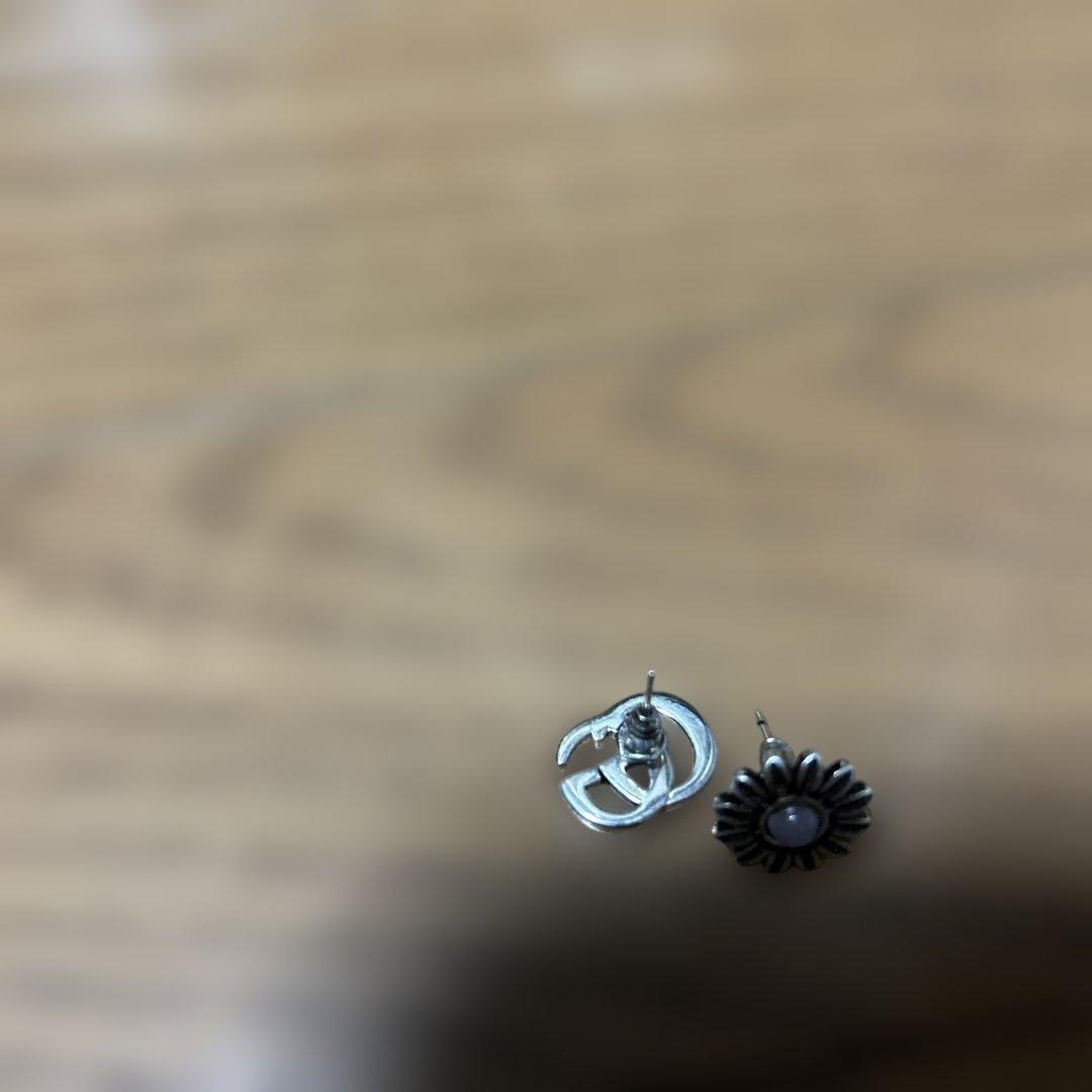 GUCCIシルバー調 花 リング ピアス(両耳用)