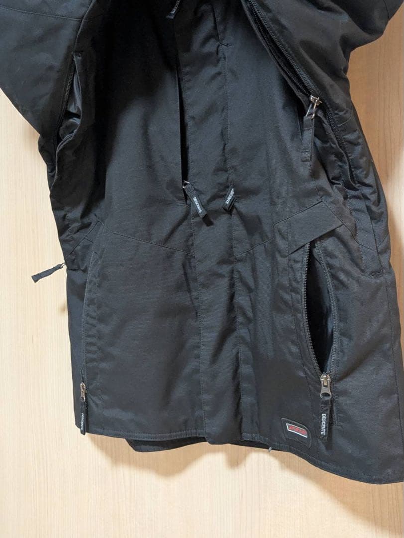 ​【美品】DESCENTE デサント スキー スノボ ウェア ジャケットD310
