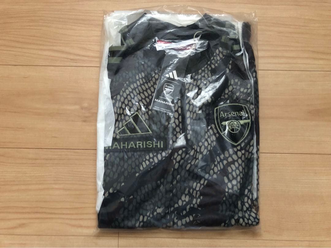 新品 アディダス マハリシ アーセナル 迷彩 カモフラ トレーニングトップ