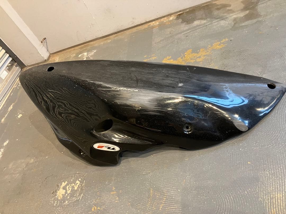 スズキTL1000S FRP アンダーカウル　skidmarx ベリーパン