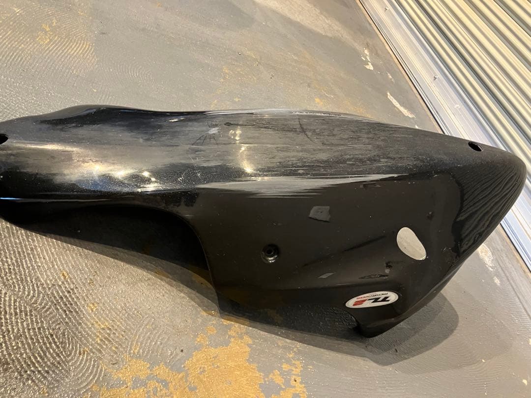 スズキTL1000S FRP アンダーカウル　skidmarx ベリーパン