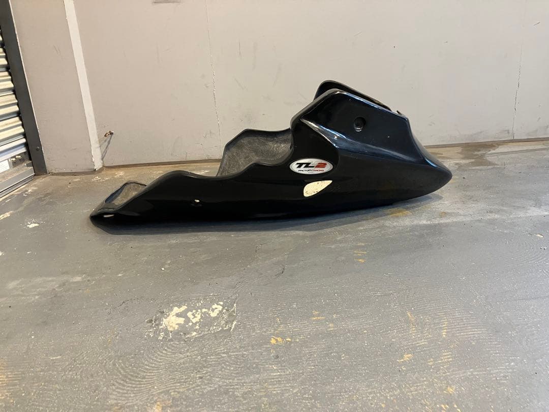 スズキTL1000S FRP アンダーカウル　skidmarx ベリーパン