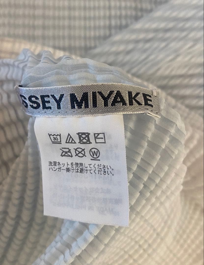★美品★ISSEY MIYAKE★プリーツ★ホワイト&ライトブルー★長袖★透け感