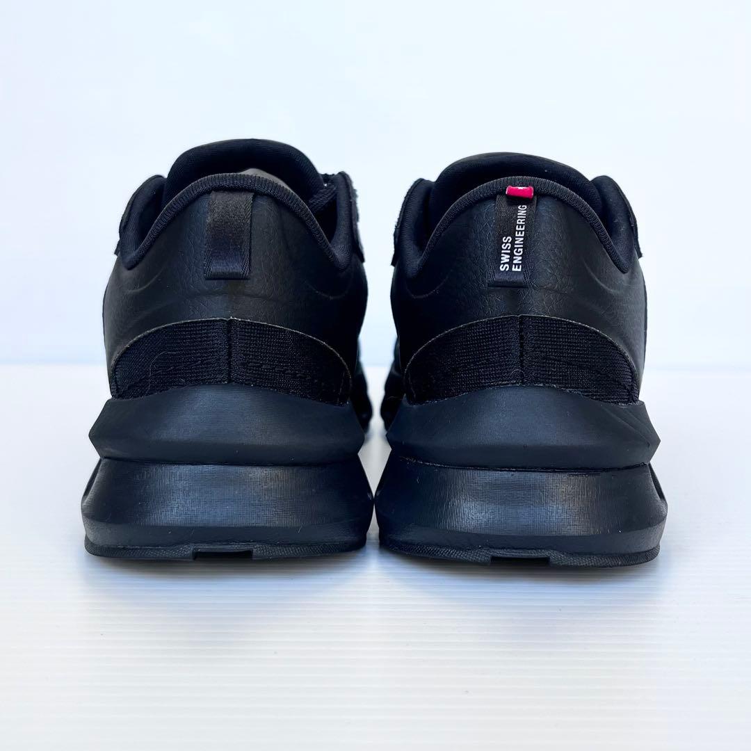 未使用級✨ On オン クラウドゾーン ムーン スニーカー 黒 24cm