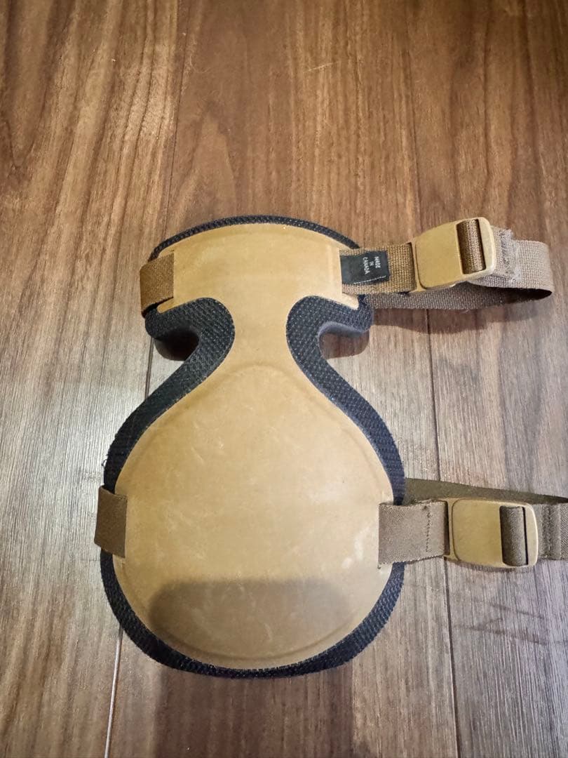 アークテリクス　ニーパッド　ニーキャップ