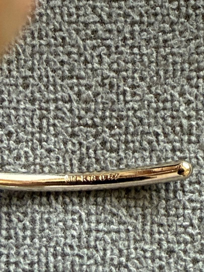 K18 ホワイトゴールド　オープン　バングル　ダイヤ　0.57カラット