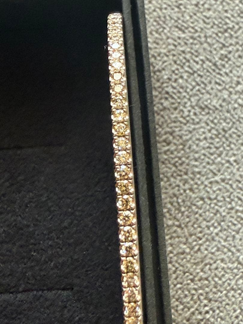 K18 ホワイトゴールド　オープン　バングル　ダイヤ　0.57カラット