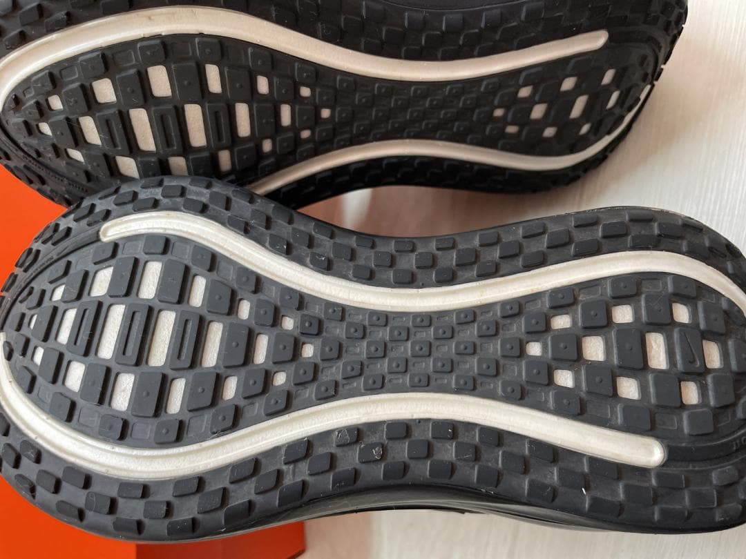 ナイキ ボメロプラス 黒 レディース 23.5㎝ 美品