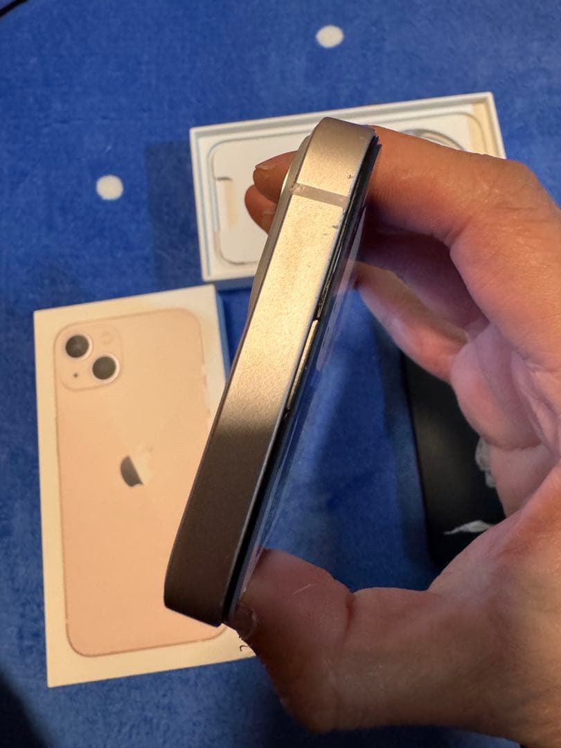 iPhone 13 Simフリー