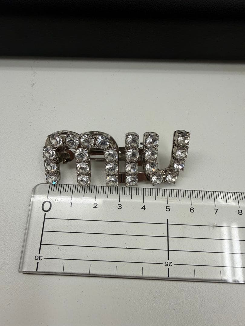 Miu Miu ロゴ ラインストーン ヘアクリップ／バレッタ