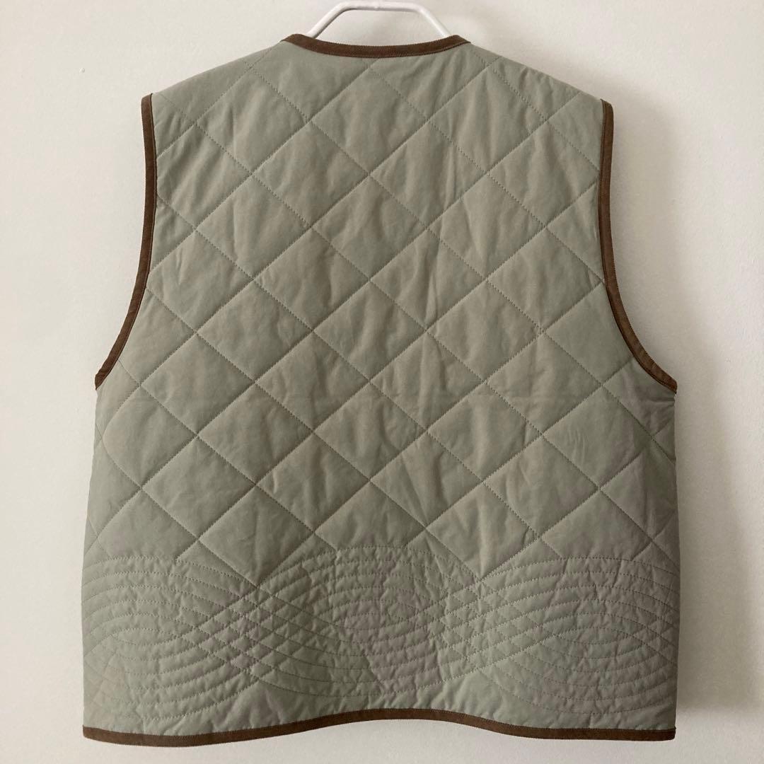 北欧、暮らしの道具店　キルティングベスト　ライトカーキ