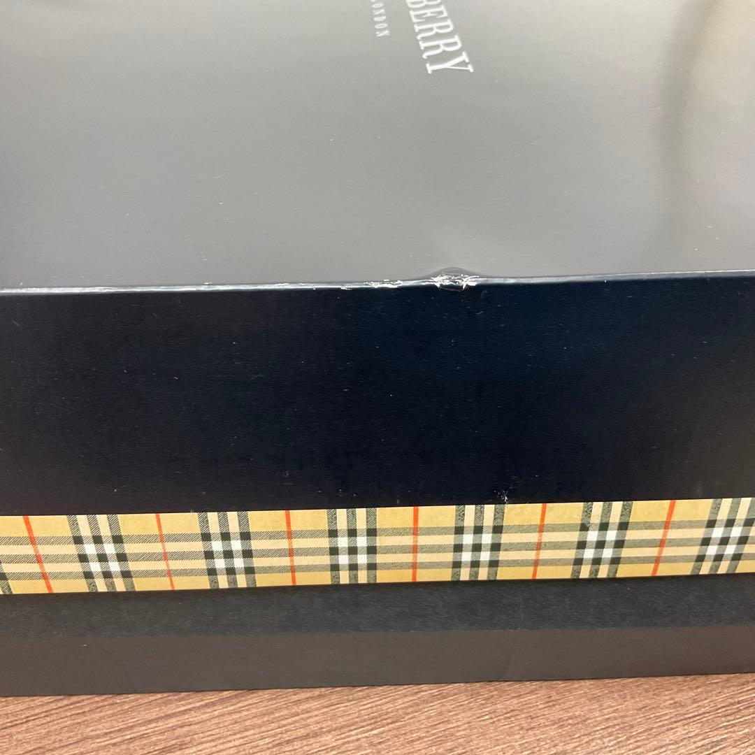 【未使用品】バーバリー　羽毛肌掛け布団　150✖️200cm