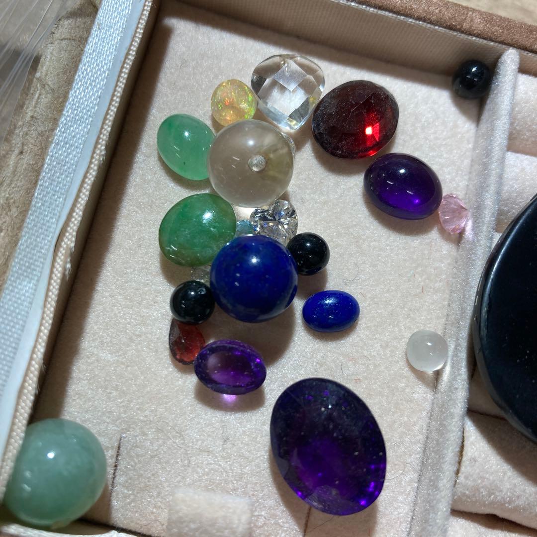 遺品整理　サンゴ　赤珊瑚　ヒスイ　ルース　おまとめ