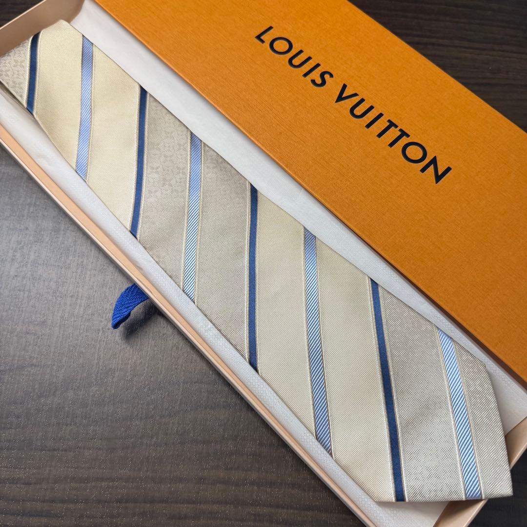 最高級 ルイヴィトン LV フラワーモノグラム ストライプ ネクタイ アイボリー