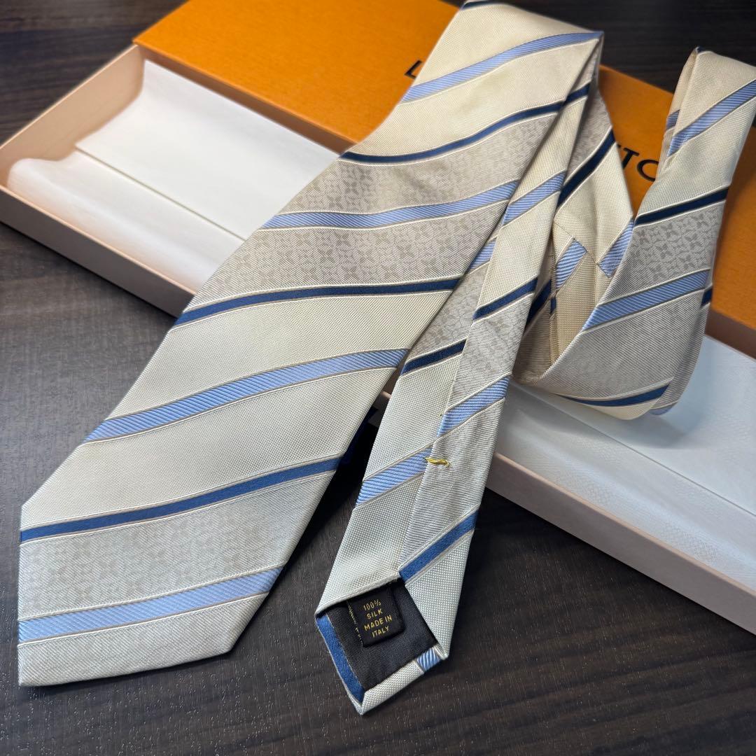 最高級 ルイヴィトン LV フラワーモノグラム ストライプ ネクタイ アイボリー