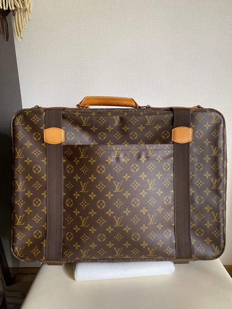 LOUIS VUITTON トランクケース　モノグラム　サテライト53