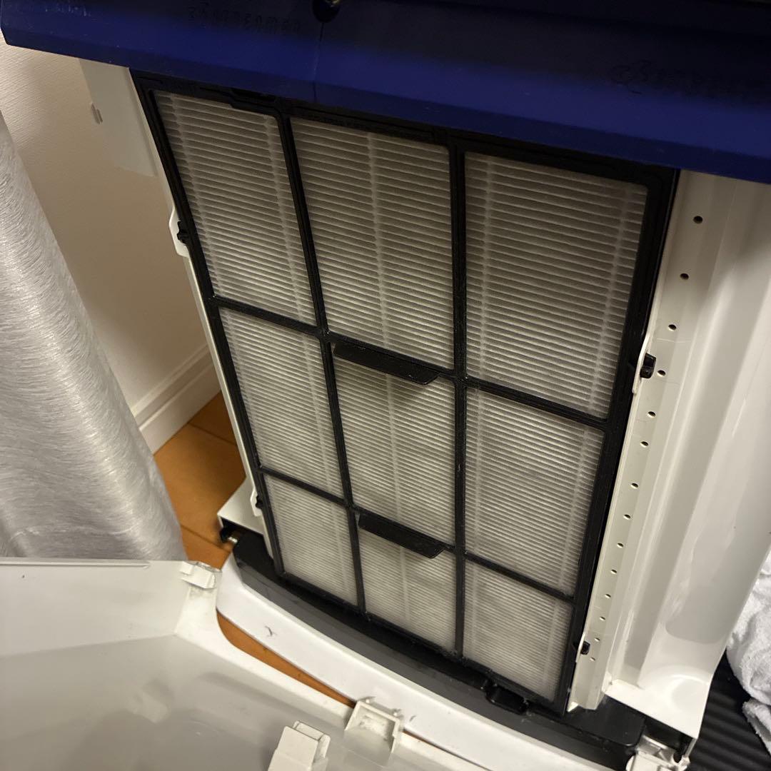 引き取り限定　ダイキン　空気清浄機 ホワイト