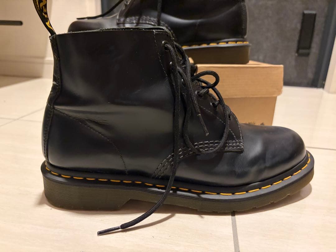 Dr. Martens ブラック ワークブーツ