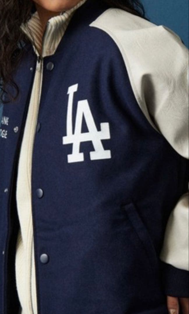 ロサンゼルス・ドジャース スタジャン ネイビー/アイボリー