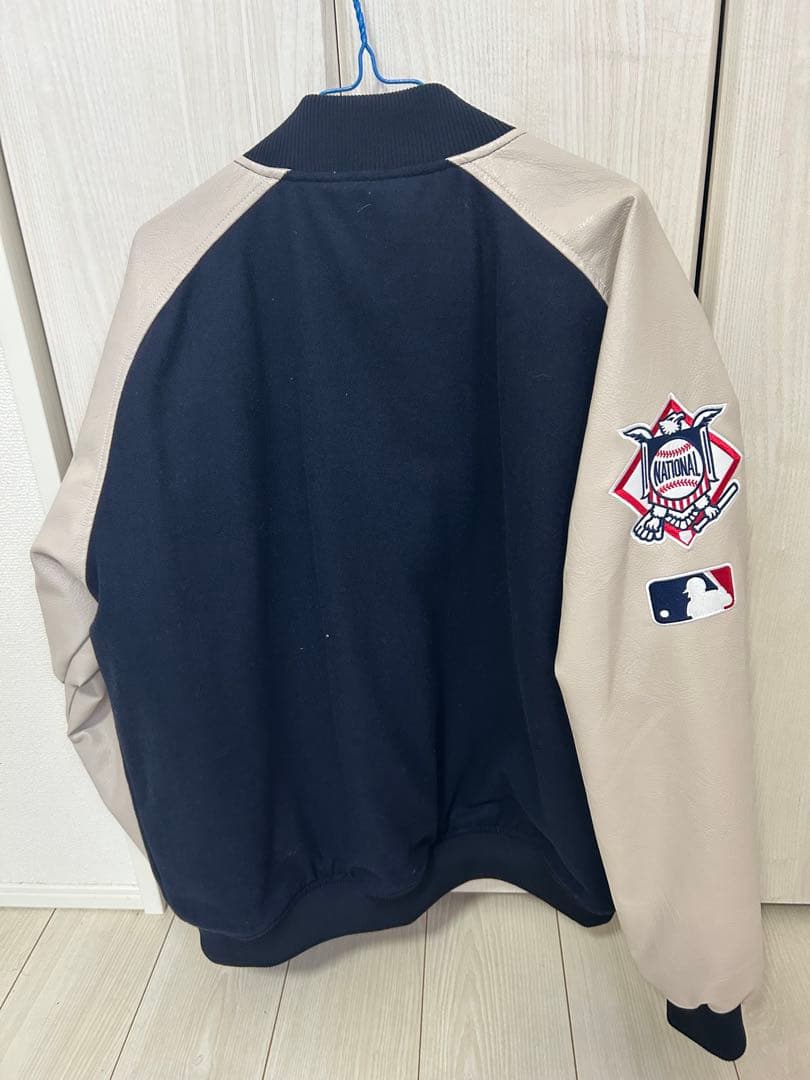 ロサンゼルス・ドジャース スタジャン ネイビー/アイボリー