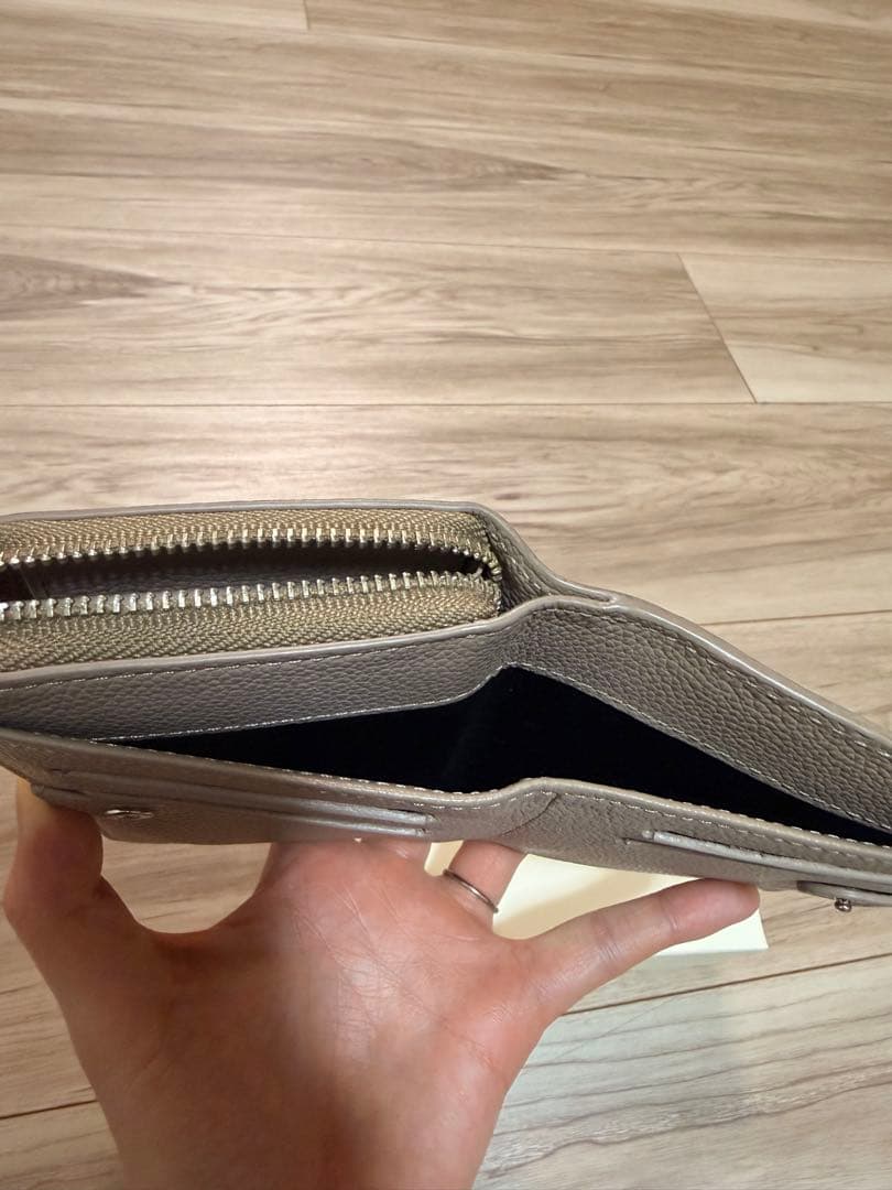 VASIC round mini stone 2つ折り財布