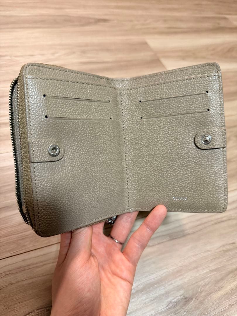 VASIC round mini stone 2つ折り財布