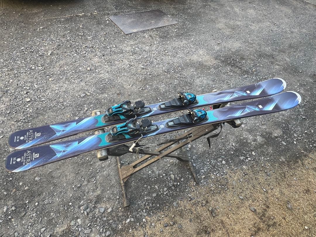Salomon Astra Constellation 161cm スキー板