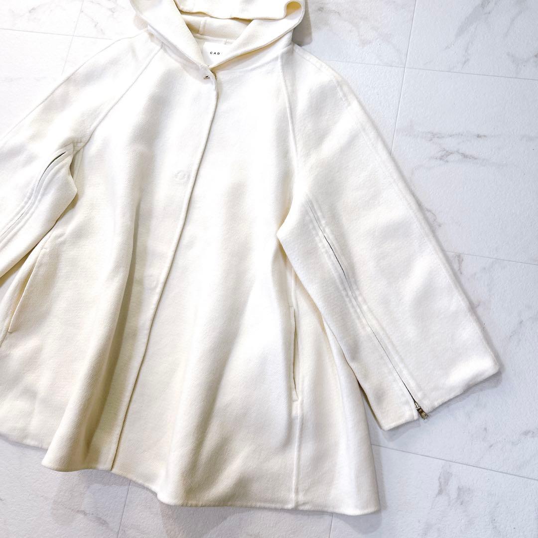 美品 CADUNE 川上桃子コラボ フード付きポンチョコート 36 袖2WAY