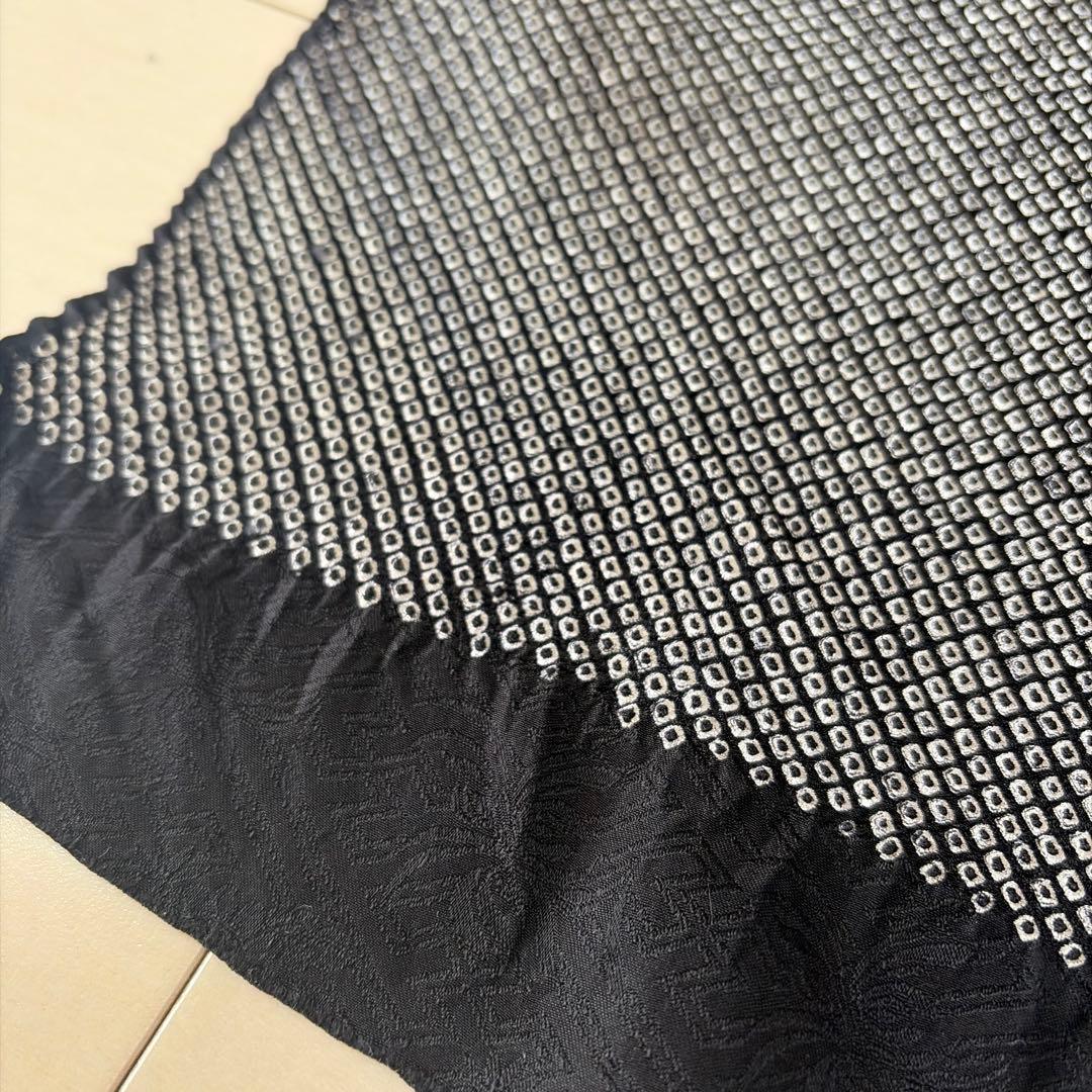 さ*な様 ■T3796■未使用品■正絹■黒　モノトーン　総絞り　横段違い　反物