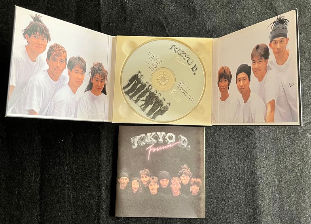東京D 「TOKYO D」のＣＤ２枚。日本発の台湾アイドル