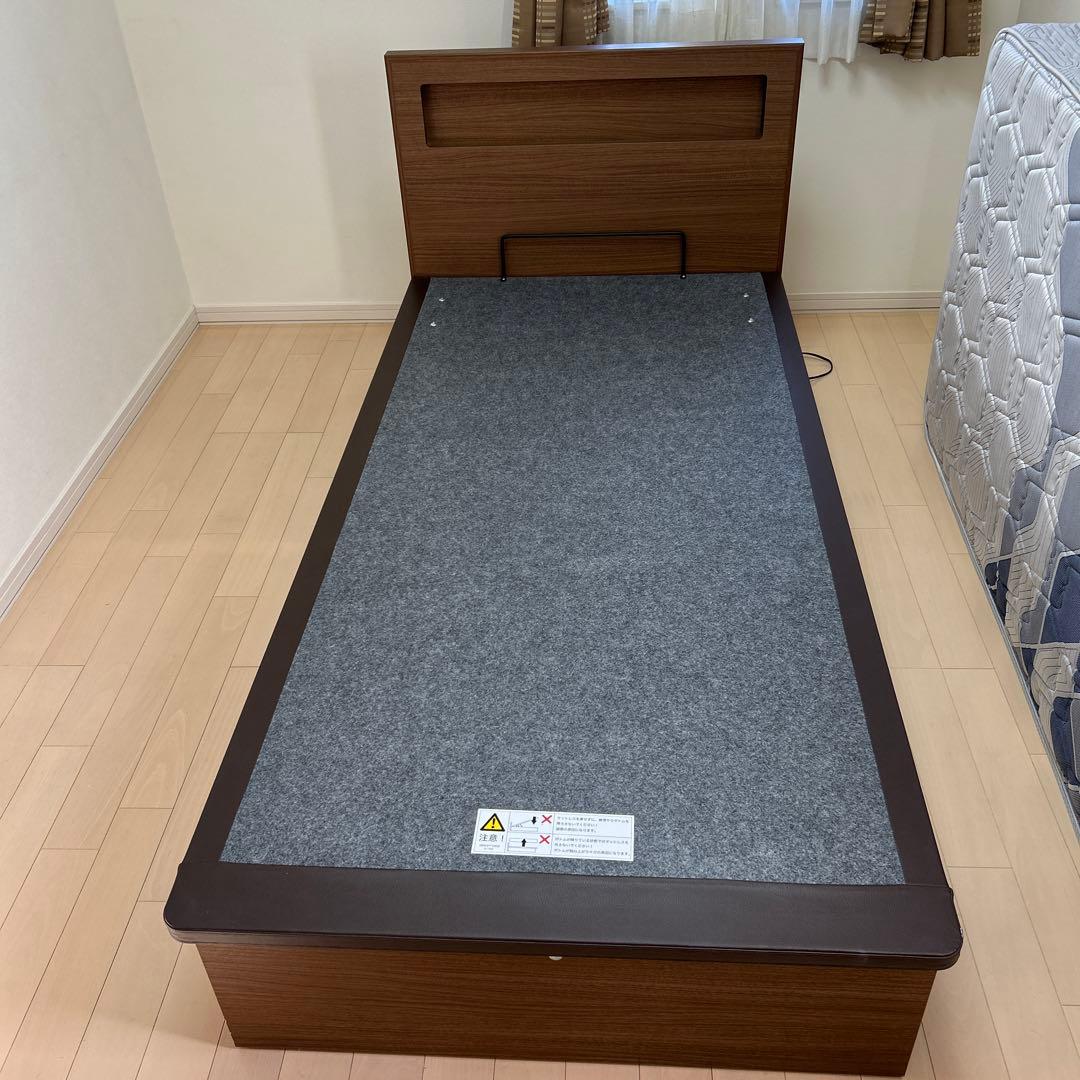 収納付きシングルベッドフレーム