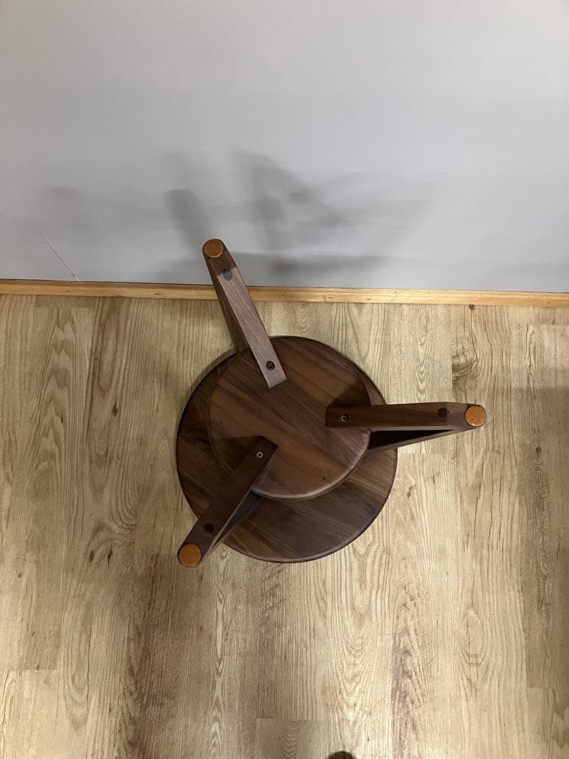 ウォールナット無垢材　サイドテーブル