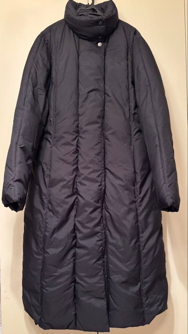 Ferragamo ロングダウン(ダブルチャック)ブラック 収納可能 フード付き