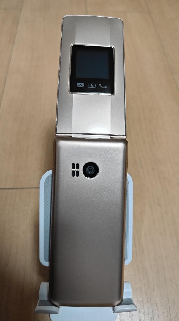 かんたん携帯11 ゴールド SHARP A207SH