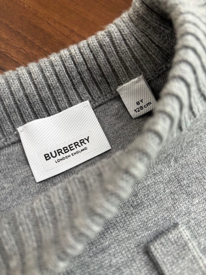 Burberry/グレーのロゴ入り長袖ニットワンピース/8y128