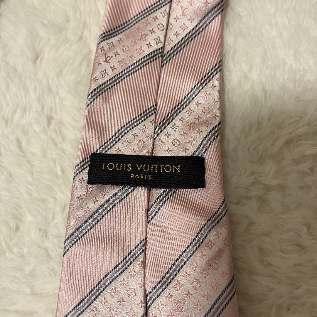 ルイヴィトン ネクタイ ピンク　モノグラム　シルク