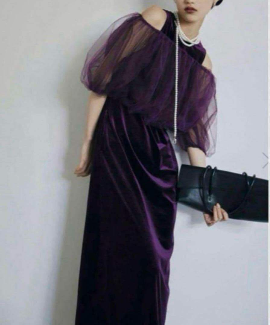 Ameri vintage ベロアドレス