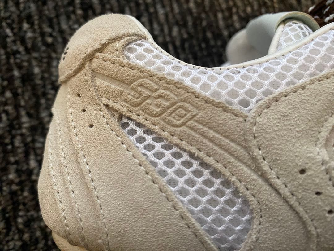 スニーカー 23.5cm