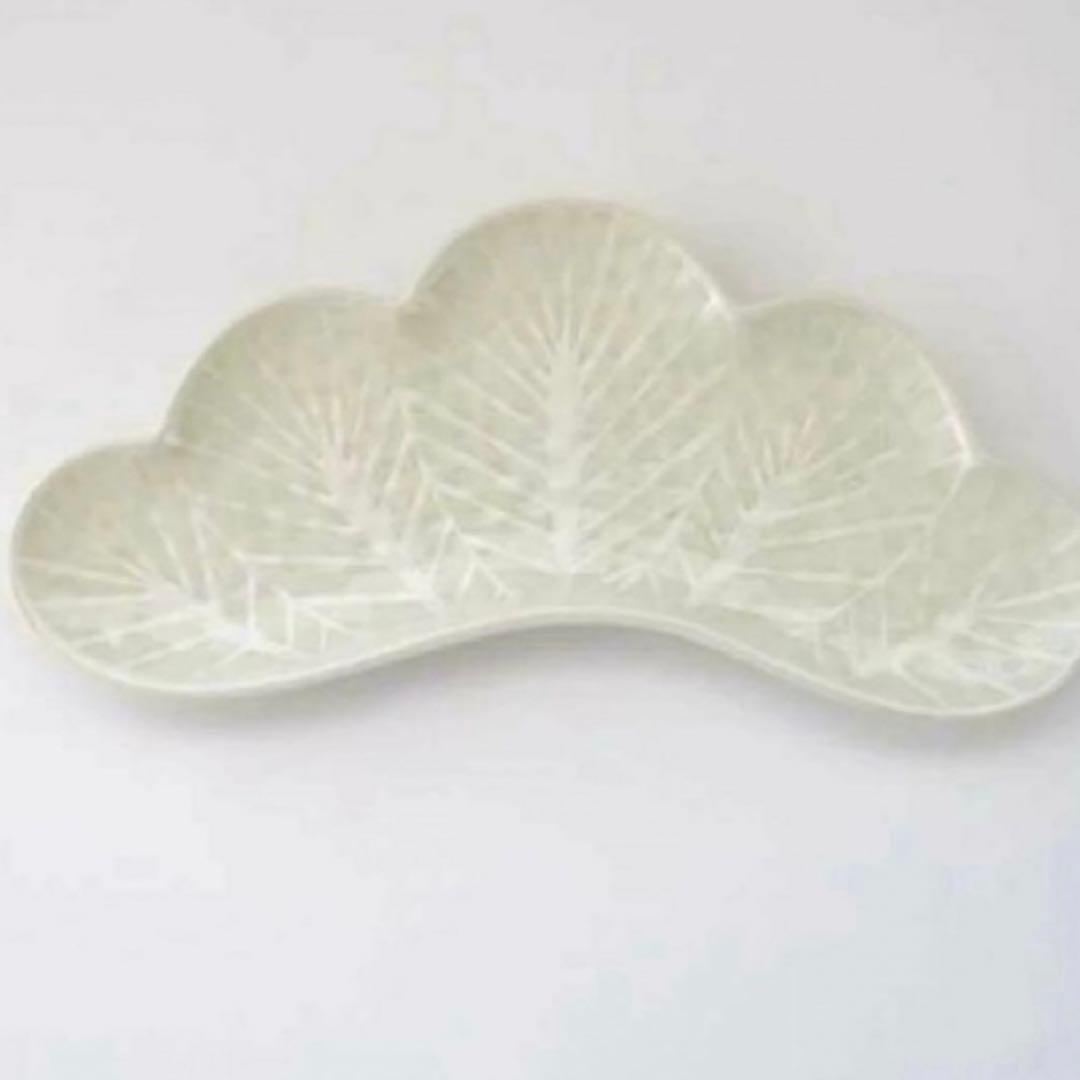 【新品】【大人気】有田焼幸楽窯　錦銀松葉形銘々皿　縁起物