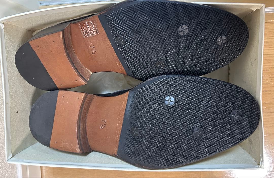 VERSACE ブラックレザー ドレスシューズ