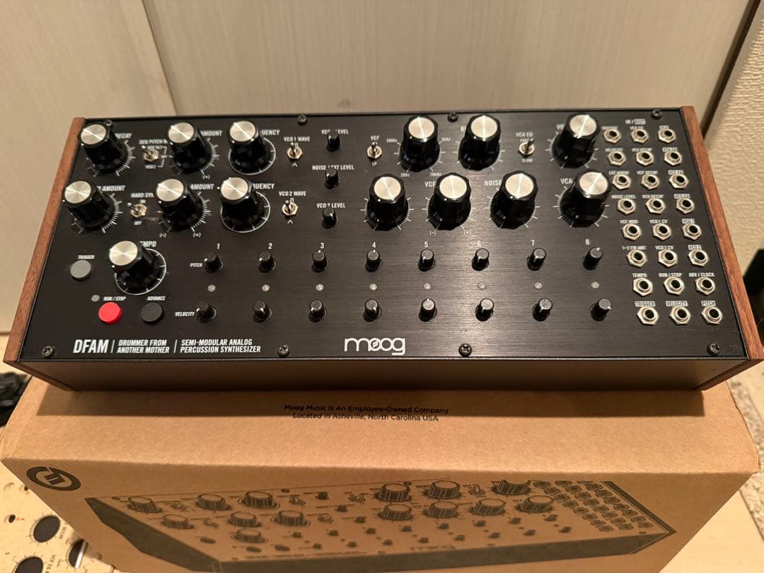 K.I.  moog DFAM アナログシンセサイザー