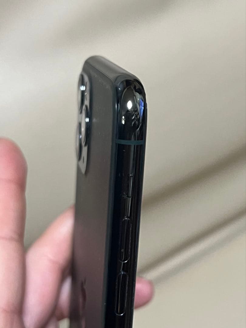 iphone11pro 256gb バッテリー81% SIMフリー 画面割れ有り