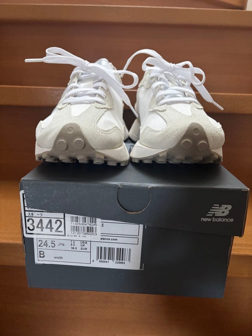 ニューバランス WS327 レディース スニーカー タグ無し　新品未使用